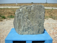 Vertical decorative stone for garden, green alps 90x90x30 cm (approx. 450 kg) - PDV2